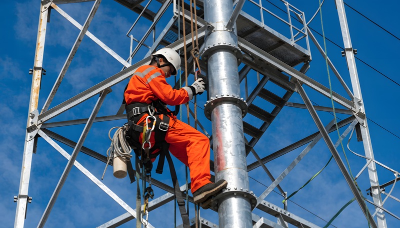 Enquête : la chute de hauteur demeure la principale inquiétude des entreprises du BTP